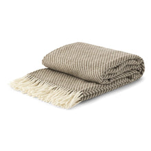 Ladda upp bild till gallerivisning, Læsø Garnspinderi Ullpläd - 140x240cm / brun diagonal Læsø Garnspinderi