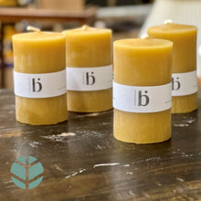 Ladda upp bild till gallerivisning, Bistad - Danskt bivax blockljus - ø7,5cm / 170g - 1 stk Bistad