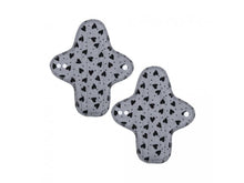 Ladda upp bild till gallerivisning, Terra Gaia Tygbindor / trosskydd Medium Flow - Grå/Hjärtan, 2pk Terra Gaia