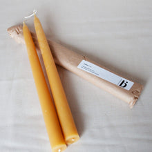 Ladda upp bild till gallerivisning, Bistad - Handdoppade bordsljus av danskt bivax - ø30cm / 72g, 2st Bistad