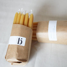 Ladda upp bild till gallerivisning, Bistad Julgransljus av bivax, handdoppade - 20 st. Bistad