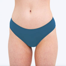 Ladda upp bild till gallerivisning, WUKA Menstrosor Badtrosa - Bikini - Light/Medium flow, Blå WUKA