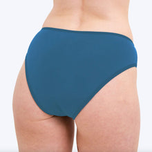 Ladda upp bild till gallerivisning, WUKA Menstrosor Badtrosa - Bikini - Light/Medium flow, Blå WUKA