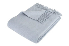 Ladda upp bild till gallerivisning, Arctic Ullpläd - 130x200cm / Dusty Blue Arctic