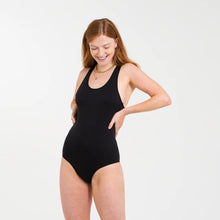 Ladda upp bild till gallerivisning, WUKA Menstrosor Badtrosa - Baddräkt - Light/Medium flow WUKA