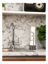 Ladda upp bild till gallerivisning, Doulton Vattenfilter - PVC hus med keramiskt filter, komplett Sundt Vand