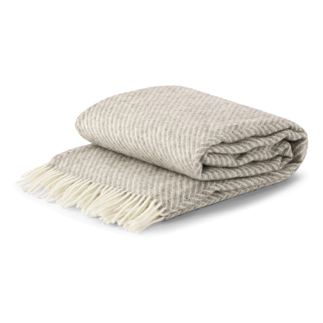 Læsø Garnspinderi Ullpläd - 140x240cm / ljusgrått diagonal Læsø Garnspinderi 