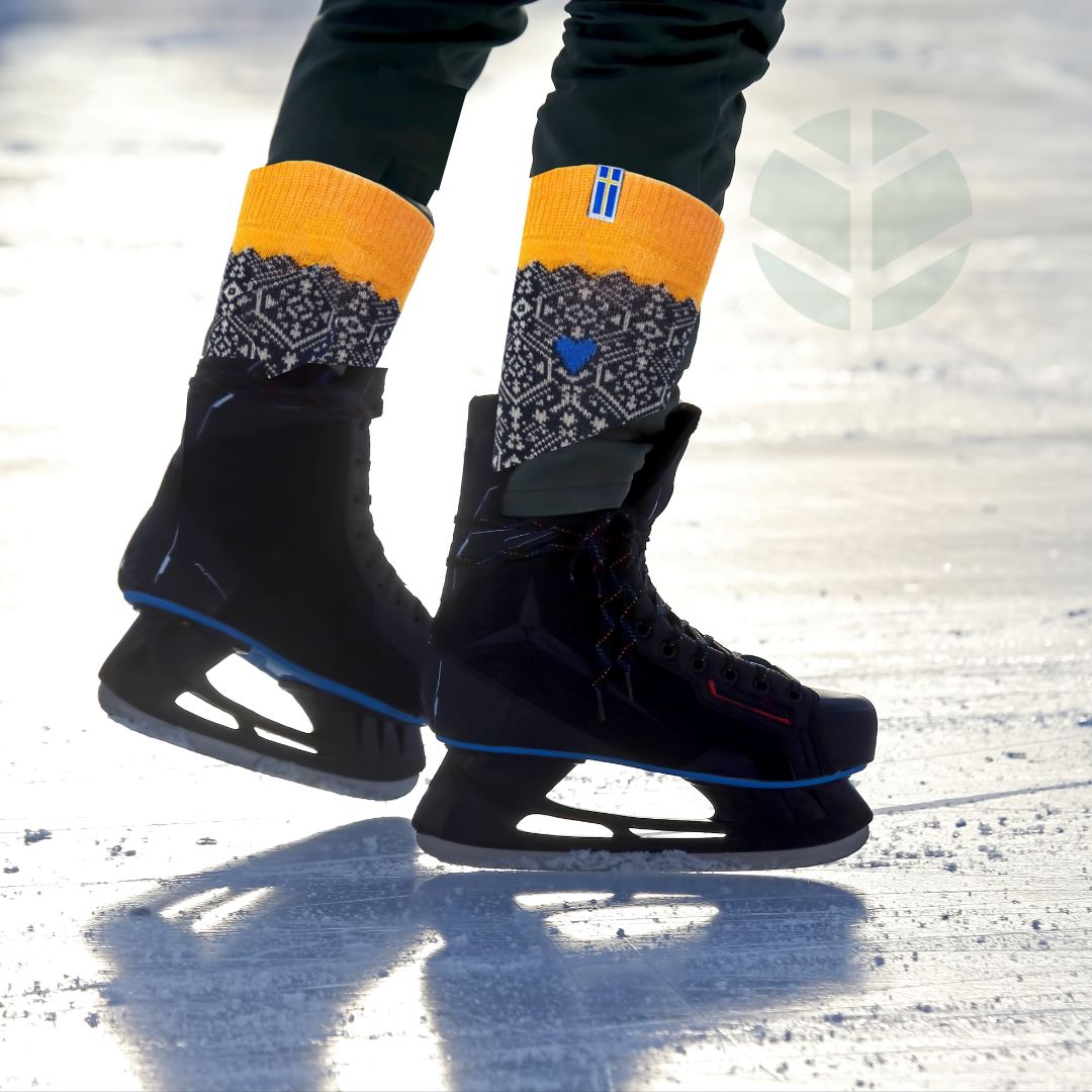 Wool Wear ullsockor 70% - Svenska flaggan & hjärta - 1par Apparel & Accessories Charm 