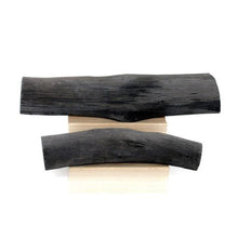 Ladda upp bild till gallerivisning, Äkta japansk Binchotan kol - liten - ca. 2,5 x 12 cm black+blum 
